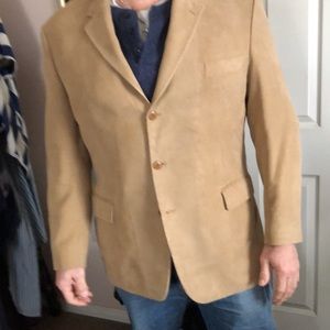 Men’s tan sports jacket
